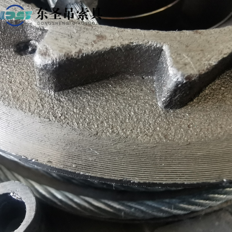 鋼質鑄造一體成型自鎖輪